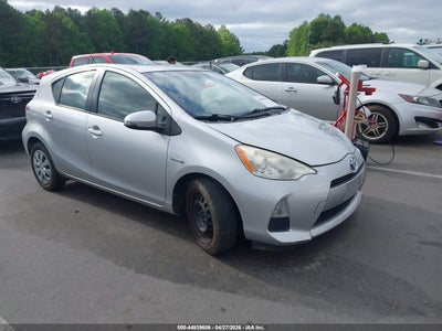 TOYOTA PRIUS C 2013