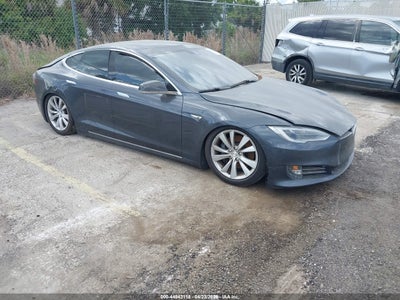 TESLA MODEL S 2016