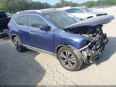 NISSAN ROGUE 2017