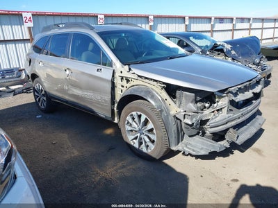SUBARU OUTBACK 2015
