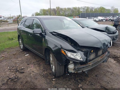 LINCOLN MKT 2014