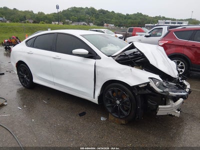 CHRYSLER 200 2015