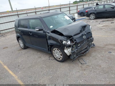 SCION XB 2010