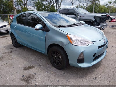 TOYOTA PRIUS C 2012
