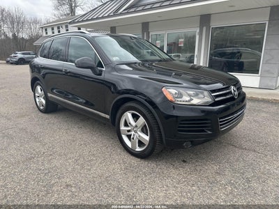 VOLKSWAGEN TOUAREG 2011