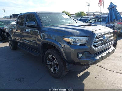TOYOTA TACOMA 2017