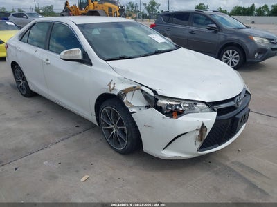 TOYOTA CAMRY 2015