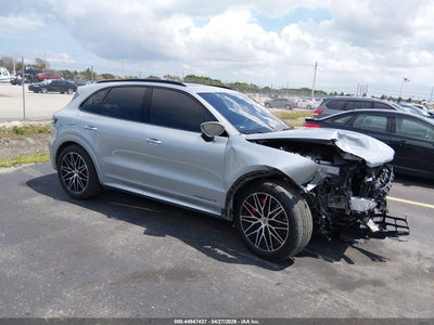 PORSCHE CAYENNE 2024
