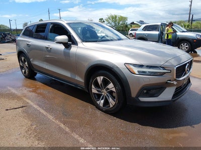 VOLVO V60 CROSS COUNTRY 2020