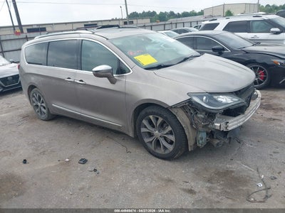 CHRYSLER PACIFICA 2017