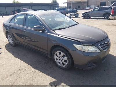 TOYOTA CAMRY 2011