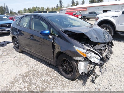 TOYOTA PRIUS 2015