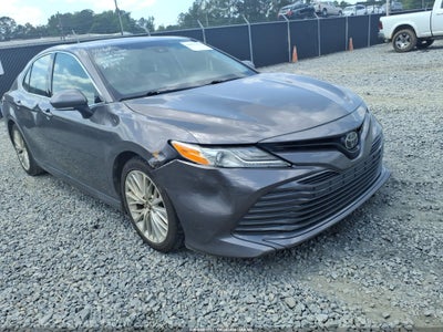 TOYOTA CAMRY 2019