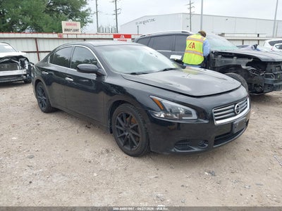 NISSAN MAXIMA 2014