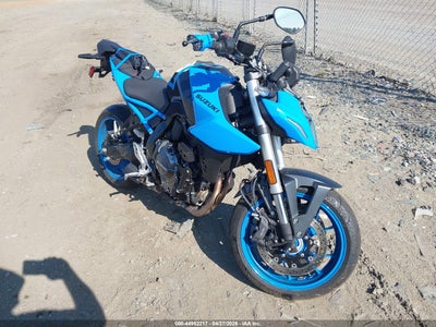 SUZUKI GSX800 2024