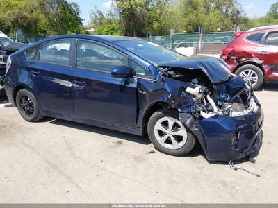 TOYOTA PRIUS 2013
