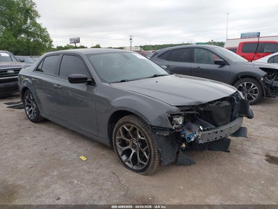 CHRYSLER 300 2018