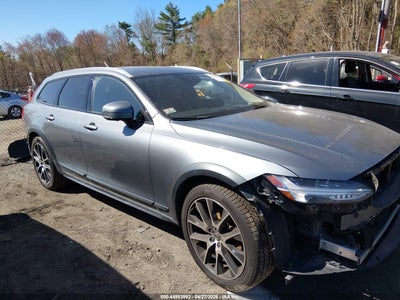 VOLVO V90 CROSS COUNTRY 2019