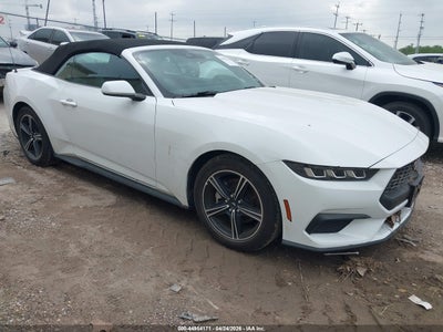 FORD MUSTANG 2025