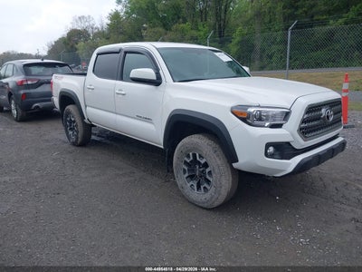 TOYOTA TACOMA 2017