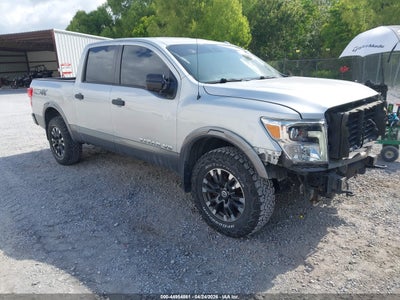 NISSAN TITAN 2018