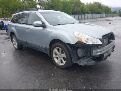 SUBARU OUTBACK 2013
