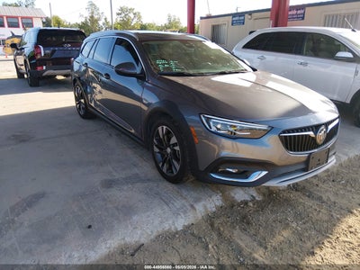 BUICK REGAL TOURX 2020