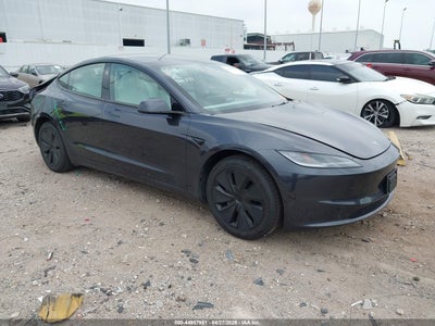 TESLA MODEL 3 2025