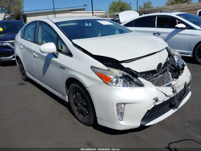 TOYOTA PRIUS 2015