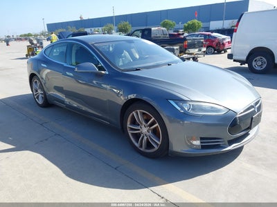 TESLA MODEL S 2014