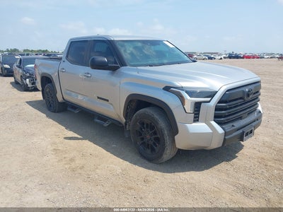 TOYOTA TUNDRA 2024
