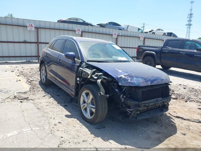 AUDI Q3 2021