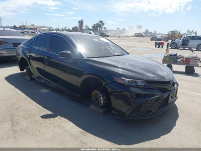 TOYOTA CAMRY 2024