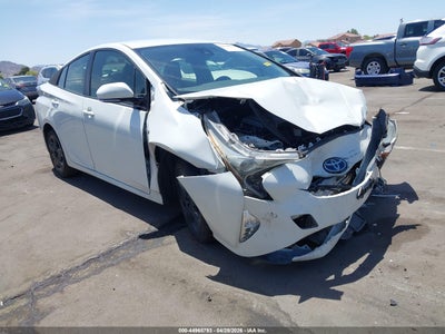 TOYOTA PRIUS 2017