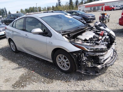 TOYOTA PRIUS PRIME 2017