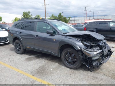 SUBARU OUTBACK 2025