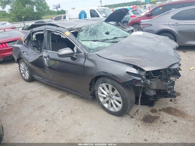 TOYOTA CAMRY 2020
