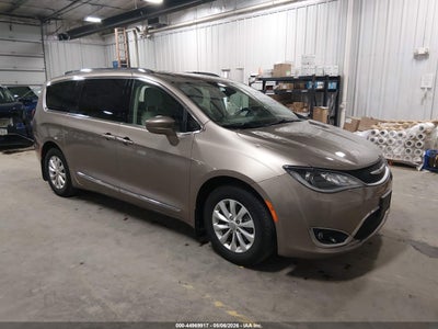 CHRYSLER PACIFICA 2018