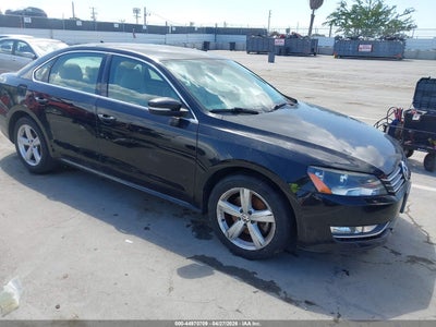 VOLKSWAGEN PASSAT 2015
