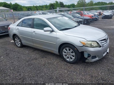 TOYOTA CAMRY 2011