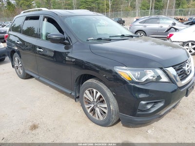 NISSAN PATHFINDER 2017