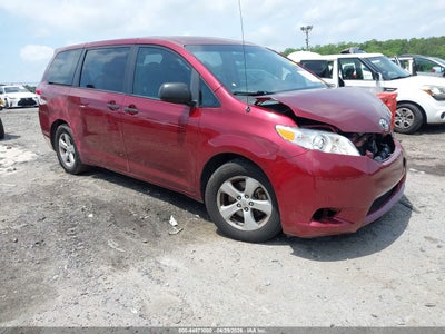 TOYOTA SIENNA 2011