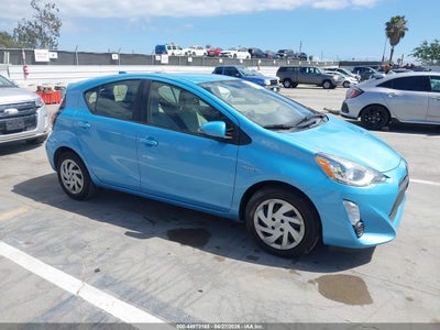 TOYOTA PRIUS C 2015