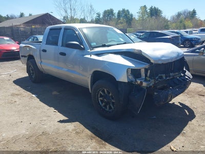 DODGE DAKOTA 2010