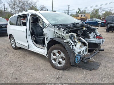 CHRYSLER PACIFICA 2019