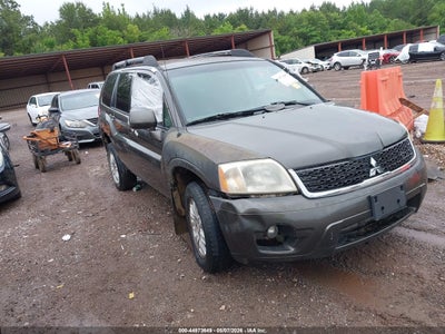 MITSUBISHI ENDEAVOR 2011