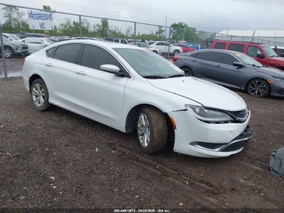 CHRYSLER 200 2015