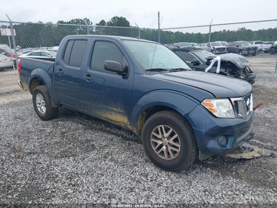 NISSAN FRONTIER 2015