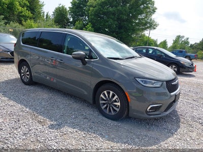 CHRYSLER PACIFICA HYBRID 2023