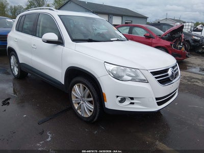 VOLKSWAGEN TIGUAN 2011